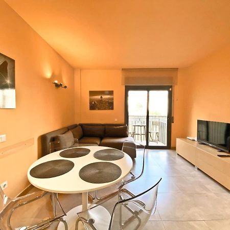 Urban Manresa-City Center Apartment With Balcony Exterior photo