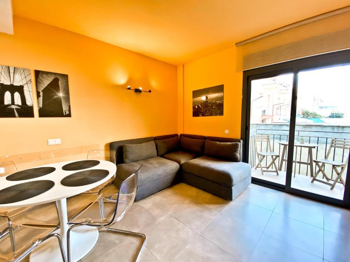 Urban Manresa-City Center Apartment With Balcony Exterior photo